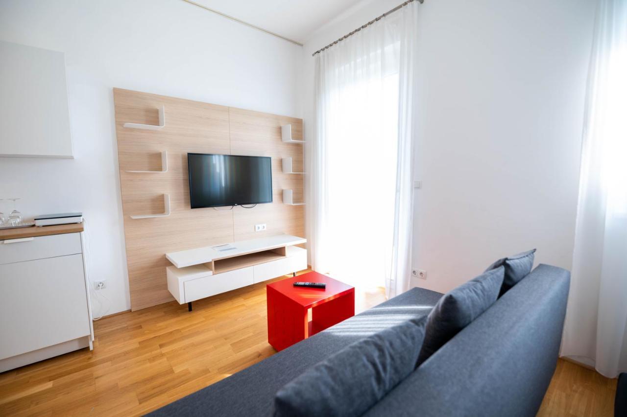 Shome Hotel Graz I Self Check-In I Free Parking ภายนอก รูปภาพ