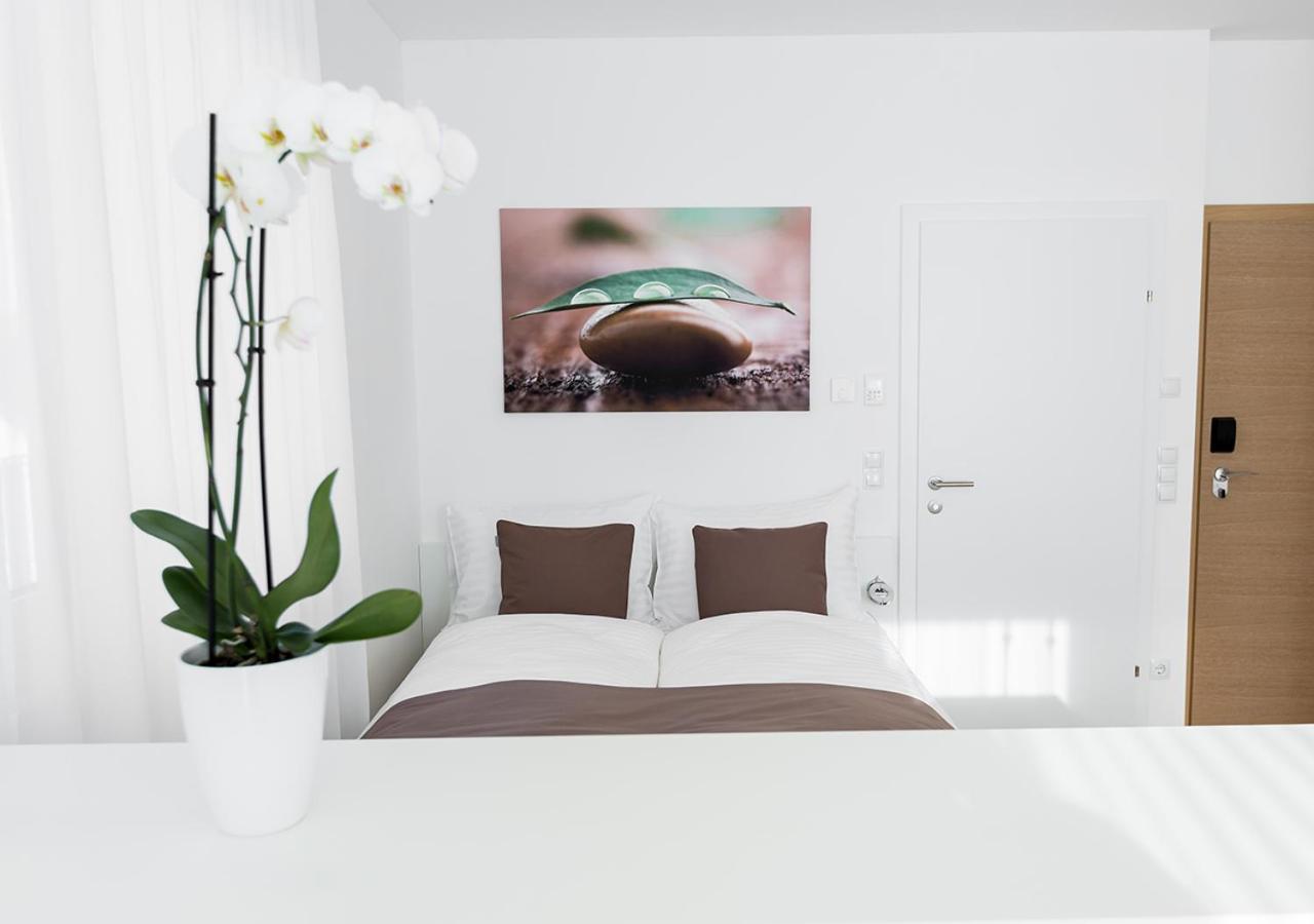 Shome Hotel Graz I Self Check-In I Free Parking ภายนอก รูปภาพ