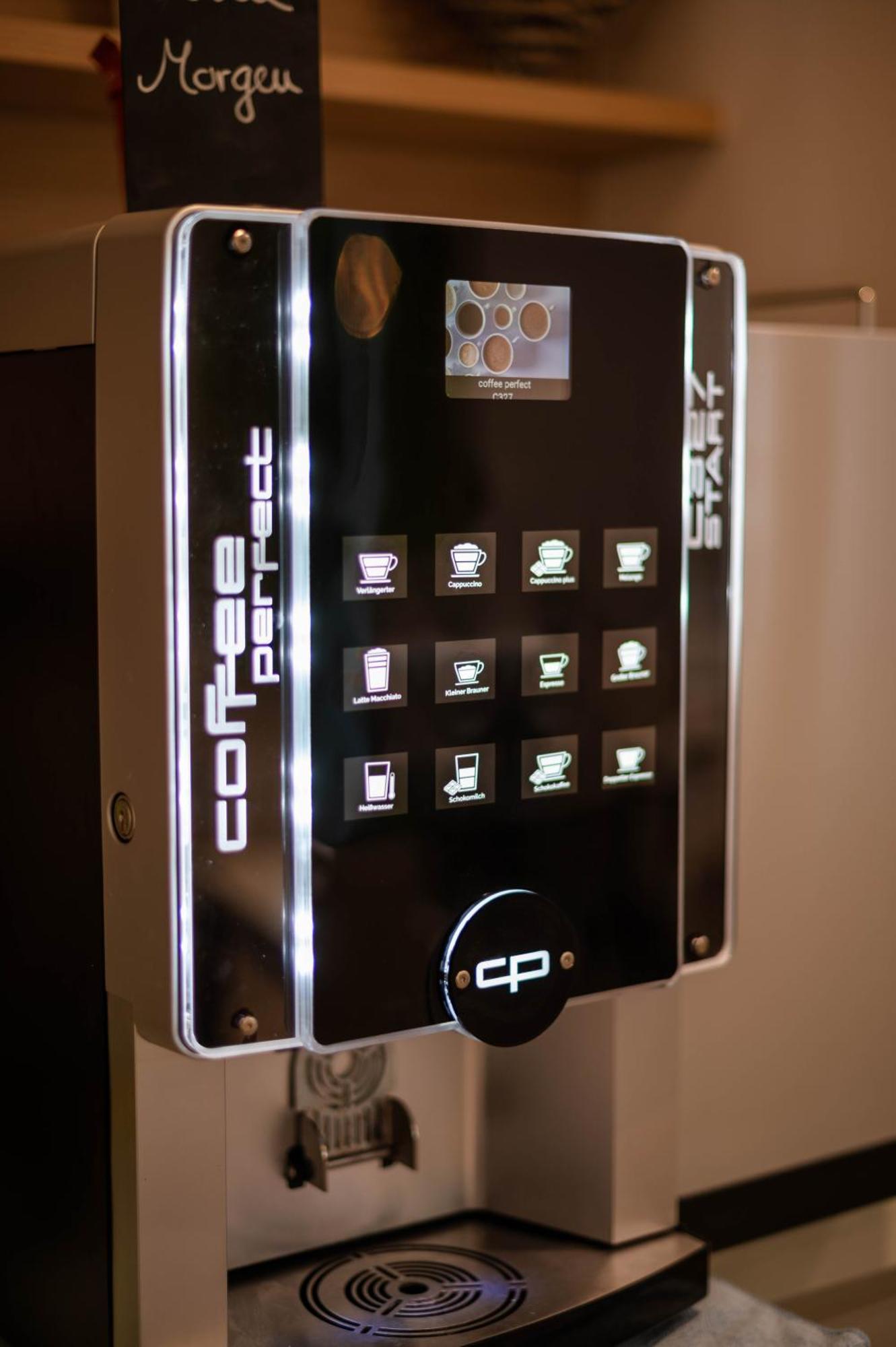 Shome Hotel Graz I Self Check-In I Free Parking ภายนอก รูปภาพ