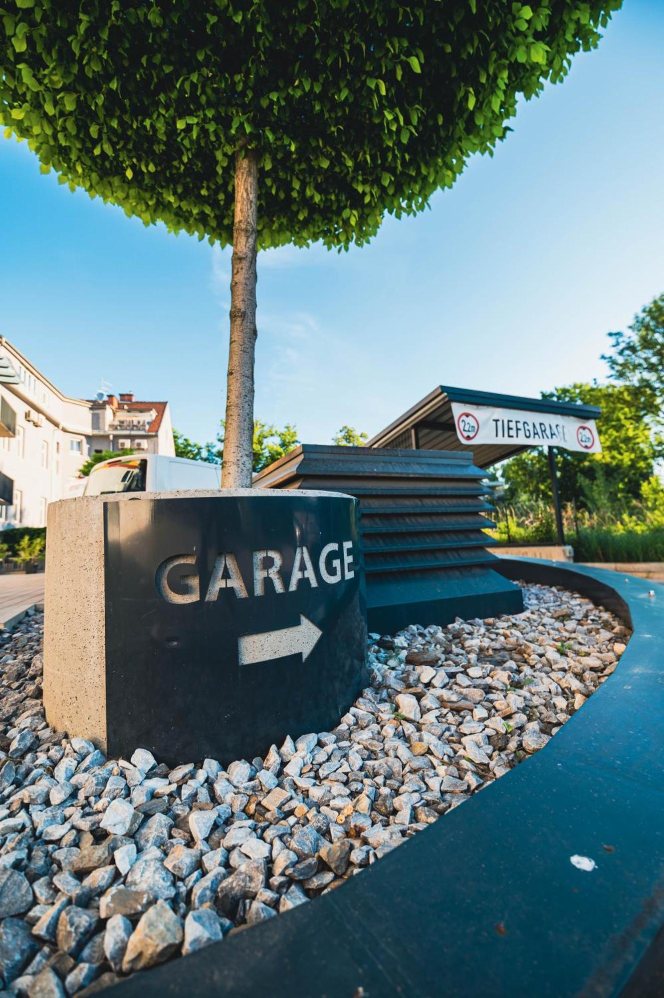 Shome Hotel Graz I Self Check-In I Free Parking ภายนอก รูปภาพ