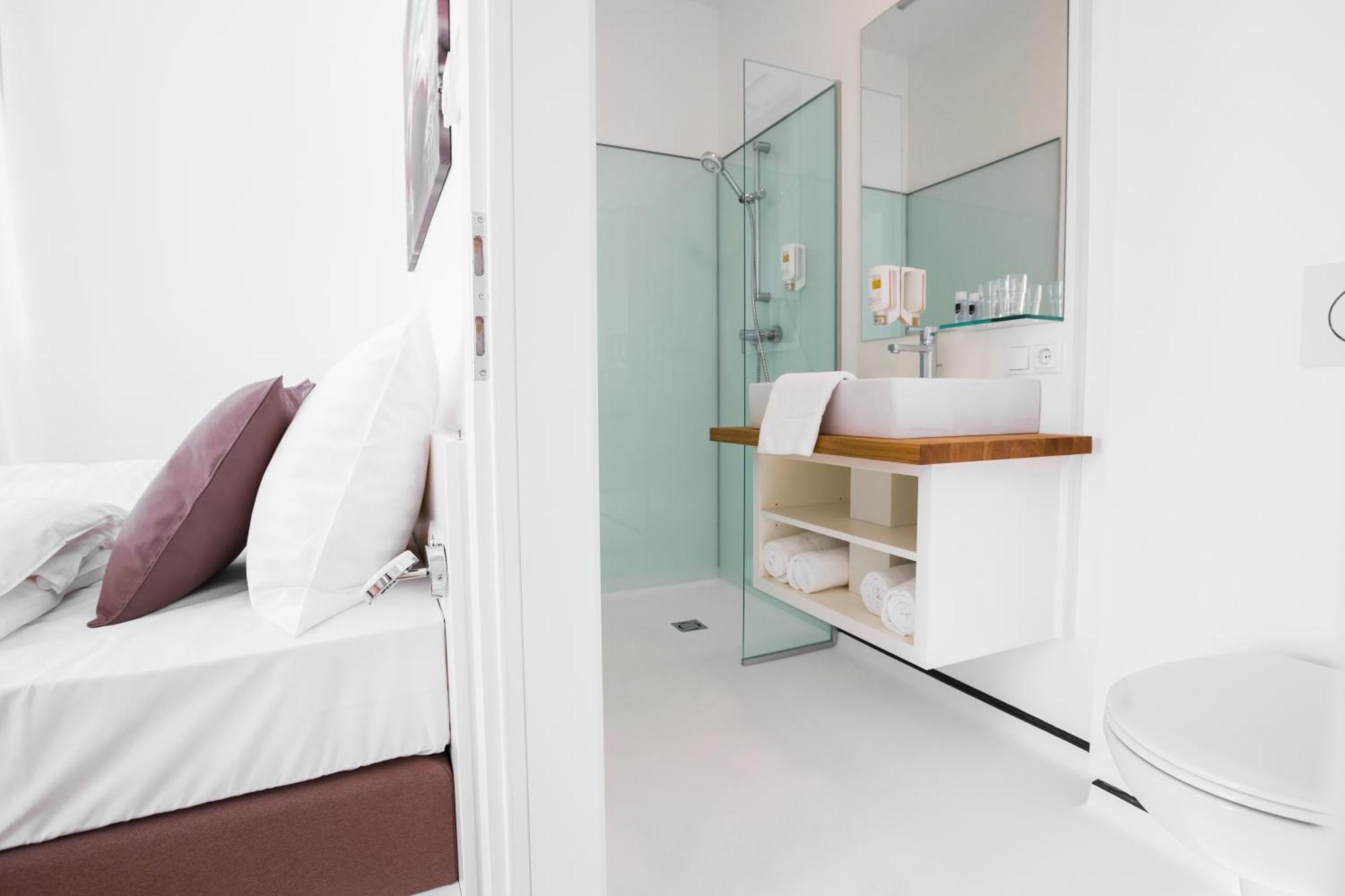 Shome Hotel Graz I Self Check-In I Free Parking ภายนอก รูปภาพ