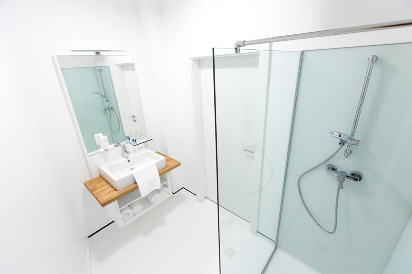 Shome Hotel Graz I Self Check-In I Free Parking ภายนอก รูปภาพ